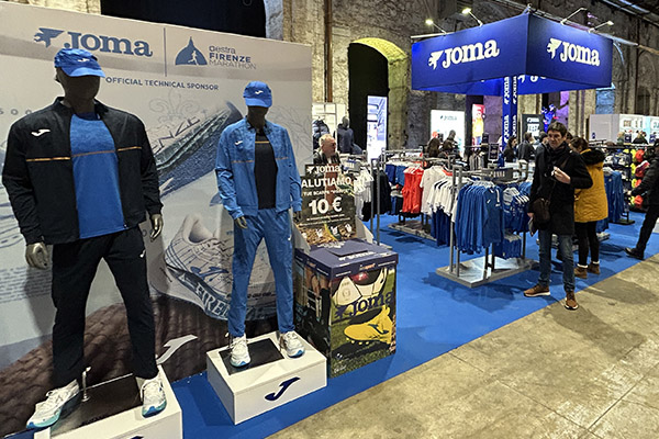 Noleggio di elementi e arredi per stand fieristici