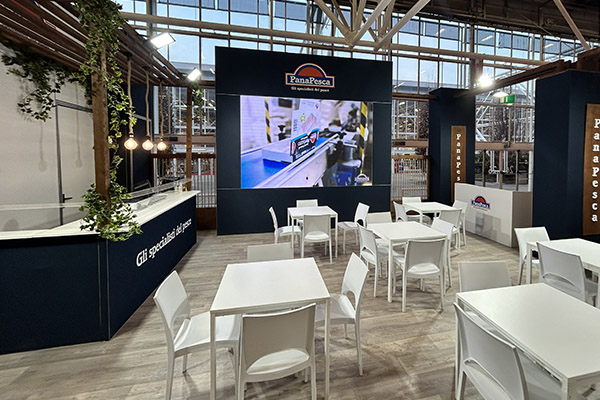 Allestimento e disallestimento stand